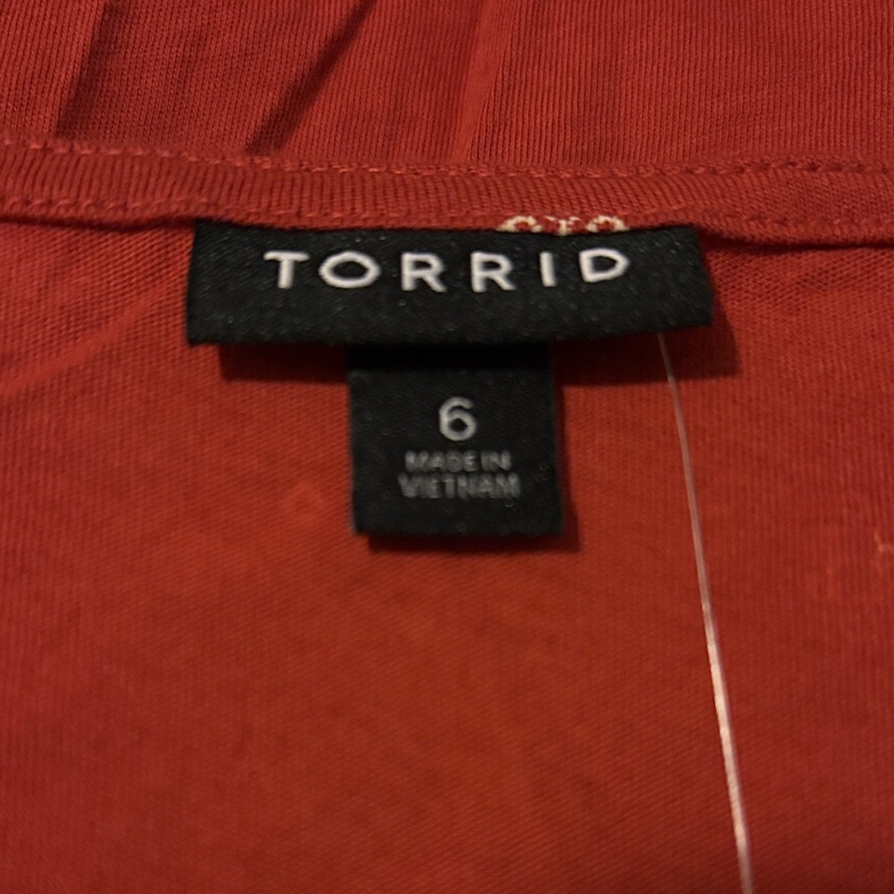 Torrid Red Top - Picture 11 of 13